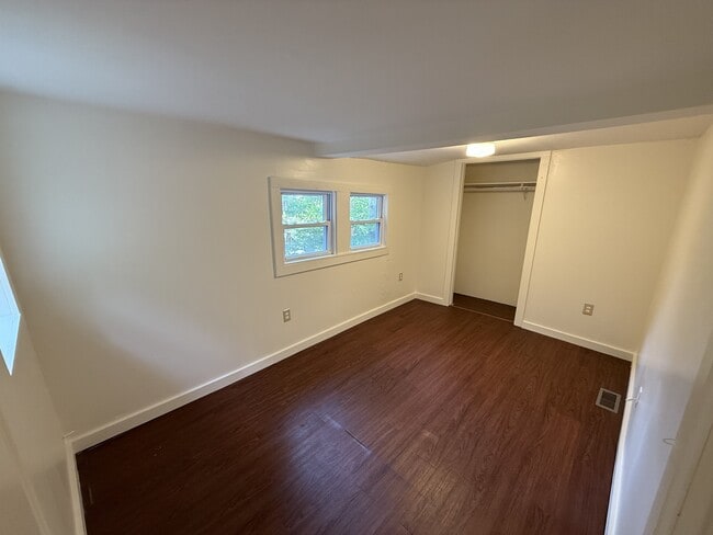 Photo - 335 Spencer Rd