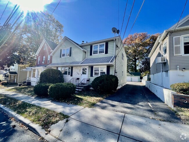 Building Photo - 275 Palisade Ave Unit 1 Rental