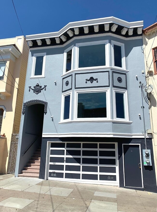 Building Photo - 423-425 11th Unit 425 Rental