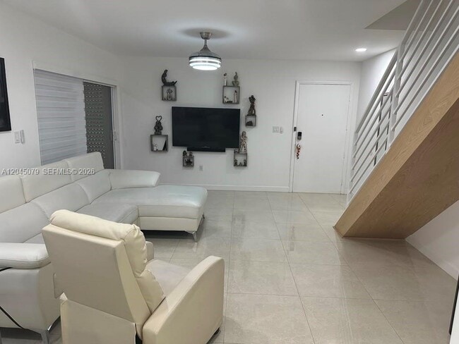 Photo - 1560 W 46th St Unit 228