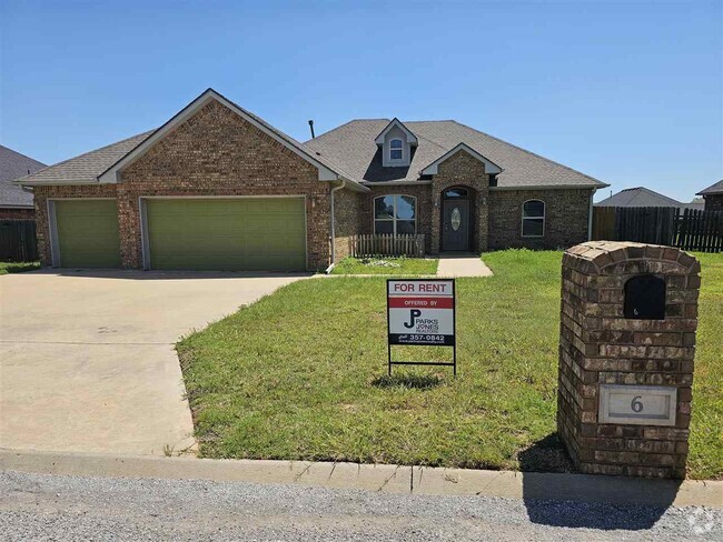 Building Photo - 6 NE Summerwood Dr Rental