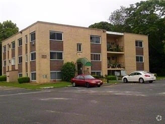 Building Photo - Regency East Rental