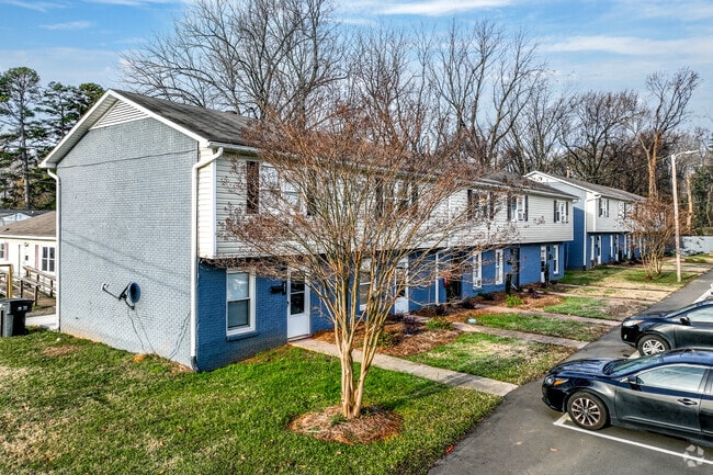 Honeywood Hills Apartments Resident Entrances