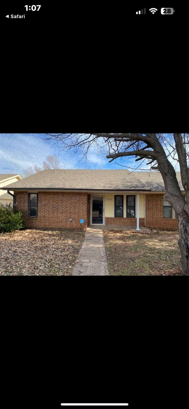 Building Photo - 1217 Clearwater Dr Rental