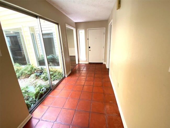 Photo - 22522 Smokey Hill Dr