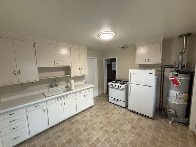 Photo - Charming 1 bed/1 bath Living Near Downtown Livermore