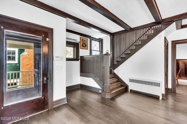 512 3rd Ave