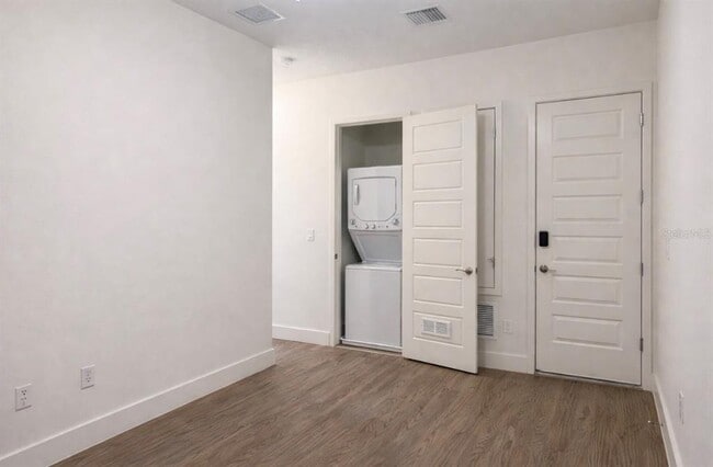 Photo - 13025 Michael Callin Aly