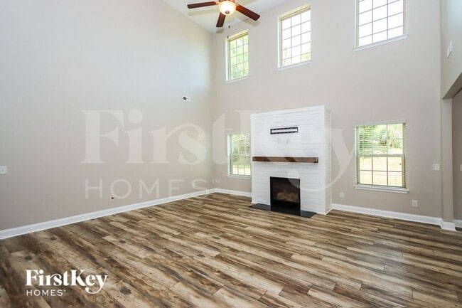 Photo - 321 Tall Wheat Lane