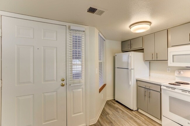 Dover Commons Apartments