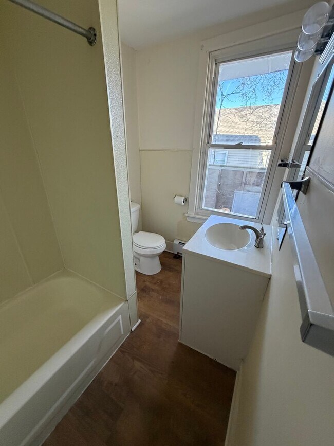 Photo - 49 S Front St Unidad 2