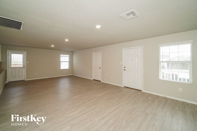 Photo - 10767 Prusiner Dr