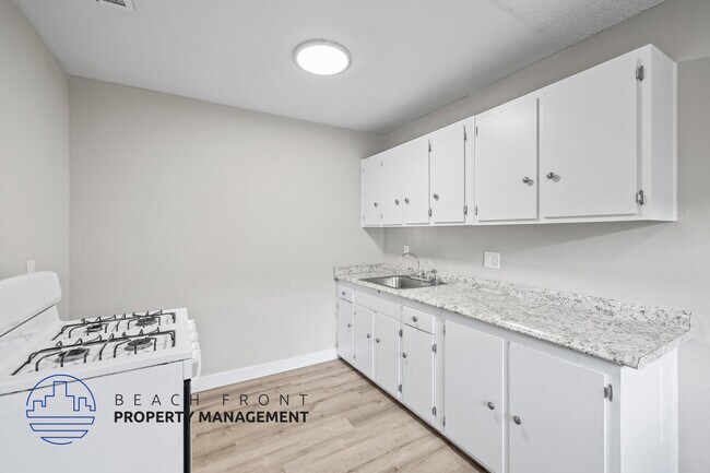 Photo - 326 E. Pearson