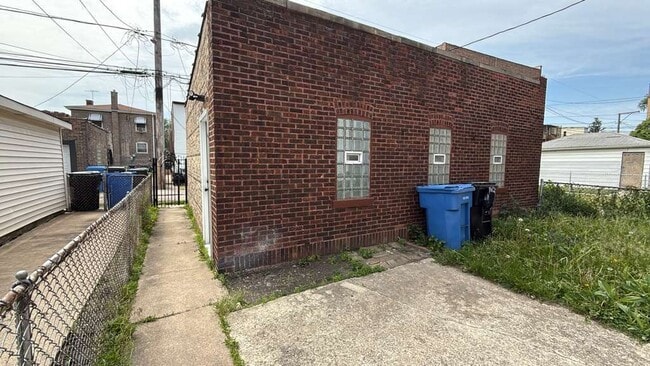 Photo - 8210 S Marshfield Ave Unidad 1