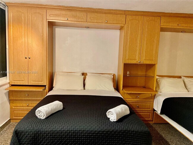 Photo - 19201 Collins Ave Unit 441