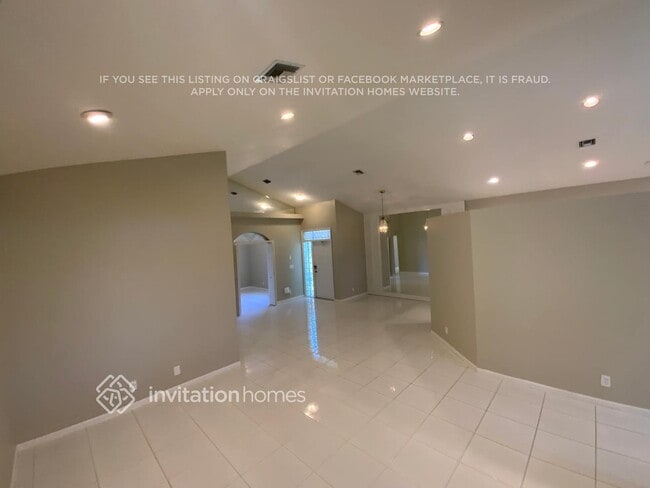 Photo - 10213 Lexington Lakes Blvd N