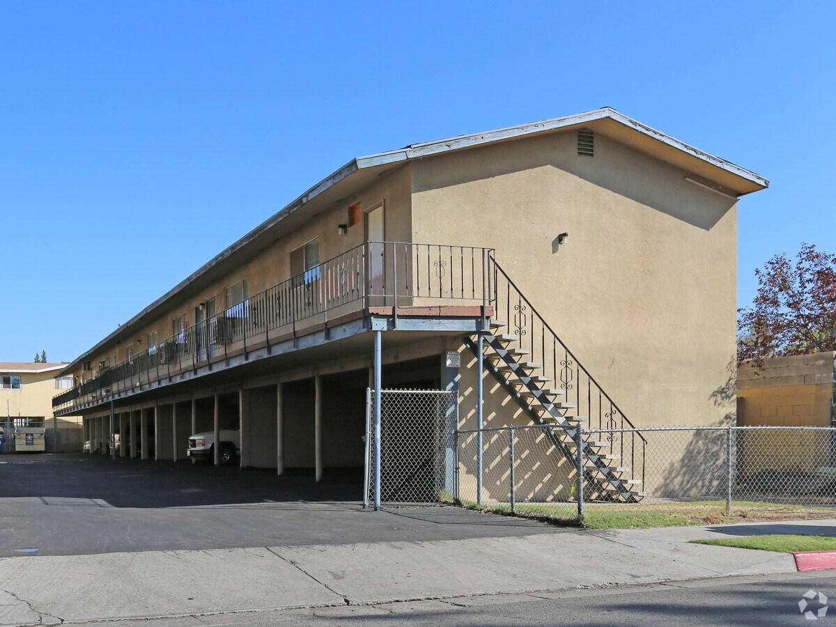 College Manor - College Manor