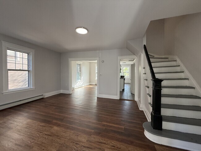 Photo - 898 Myrtle Ave