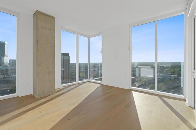 Photo - 313 W 17th St Unit 1505