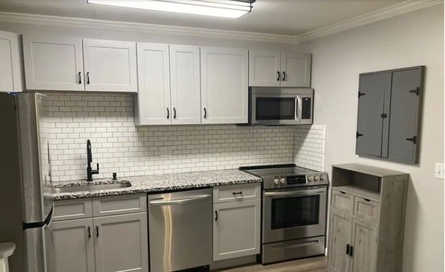 Building Photo - 25 Balance Rock Rd Unit 11