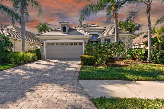 Building Photo - 7328 Lake Forest Gln Rental