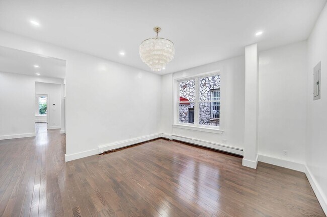 251 E 46th St Unit 1A