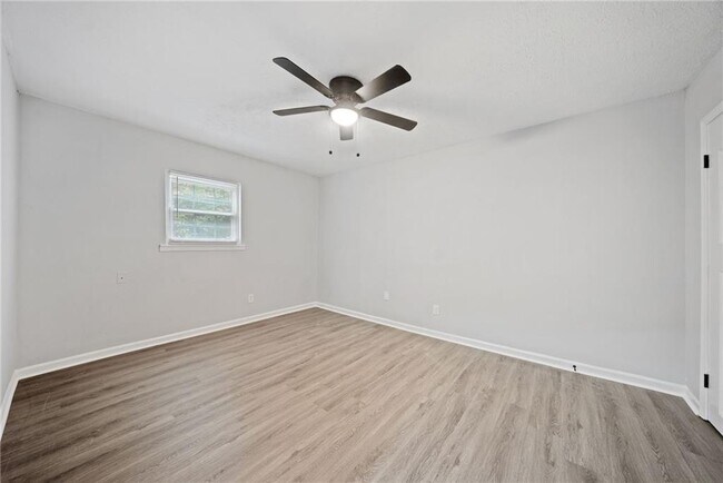Photo - 7830 N McDonough St