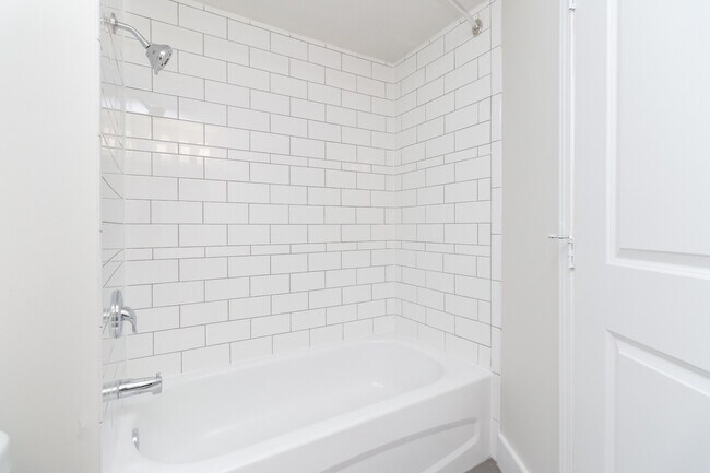 Photo - Alderwood Place Apartments