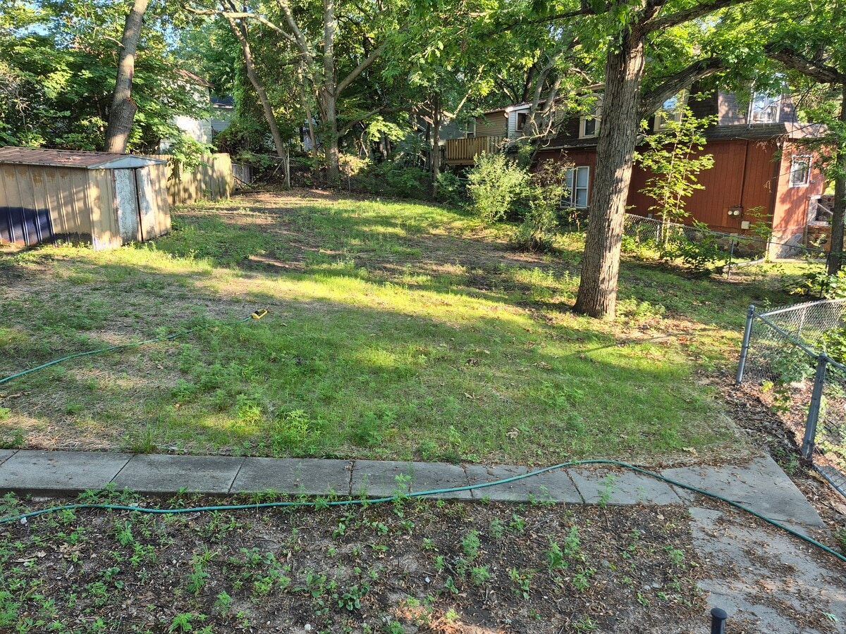 Photo - 1040 Carrington St