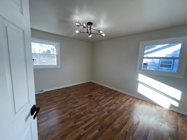 Photo - 5963 Teakwood Dr