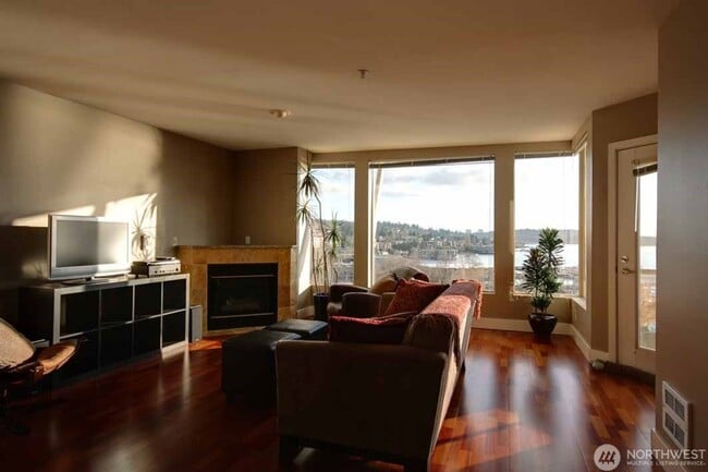 Photo - 2Bd/2Ba Kirkland Condo Unit 402