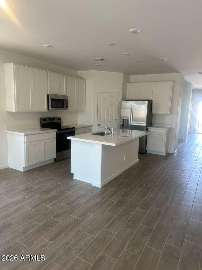 18245 Avenida del Sol W