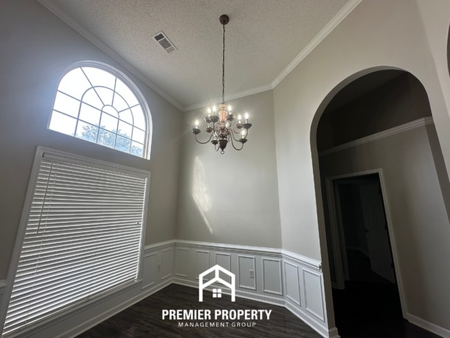 Photo - Spacious 4BR/2BA Memphis Rental with 2-Car Garage, High Ceilings & Fireplace