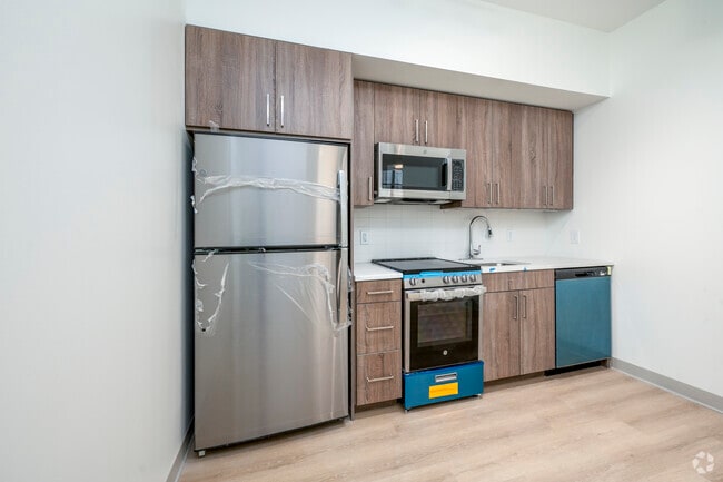 3BR, 2BA – 793SF - Kitchen - 1724 Kalorama Rd NW