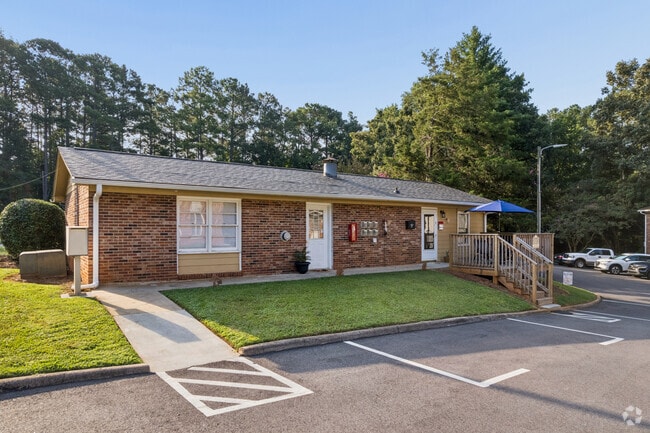 Leasing Office