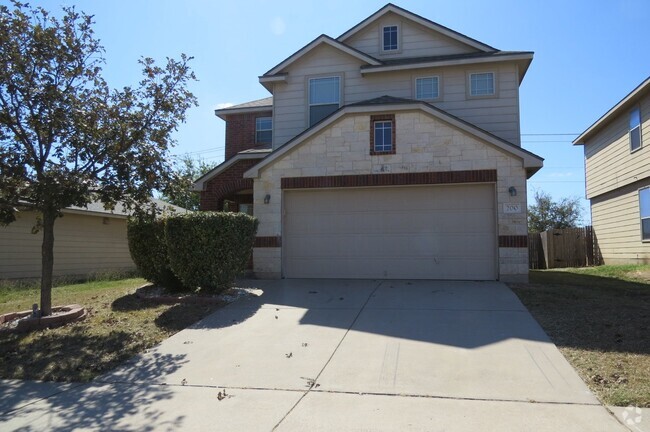 Building Photo - Spacious Killeen 4-Bed Home with Modern Am...