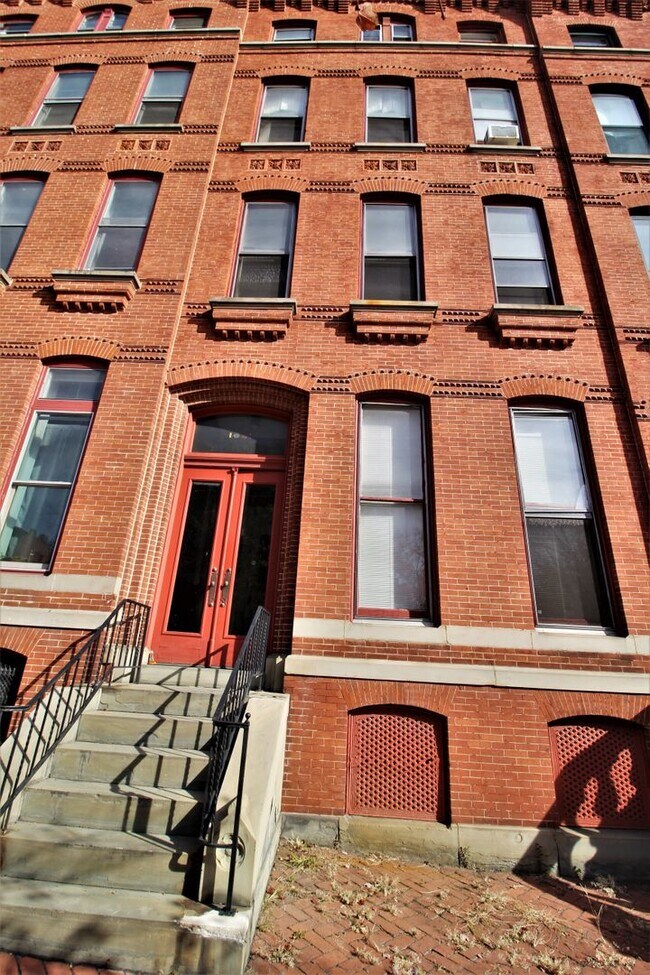 Building Photo - 1621 Park Ave Unit 4