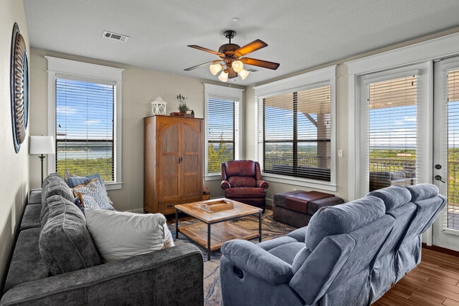 Photo - 18004 Edgewood Way Unit SI ID1511245P