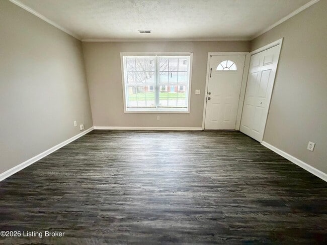 Photo - 630 Lane Ave