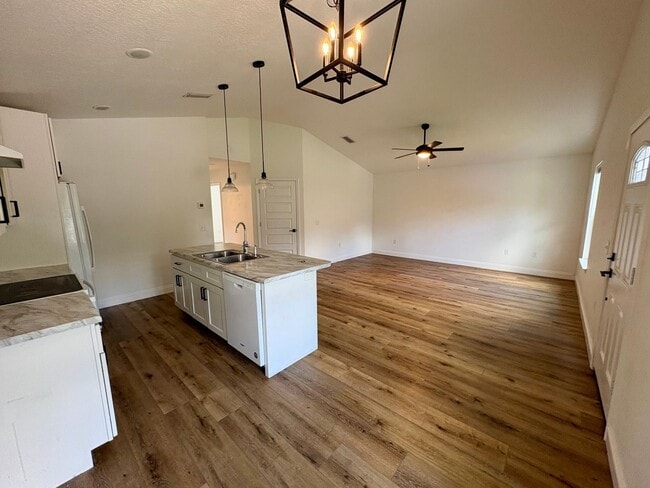 Photo - 2 bed 1 bath