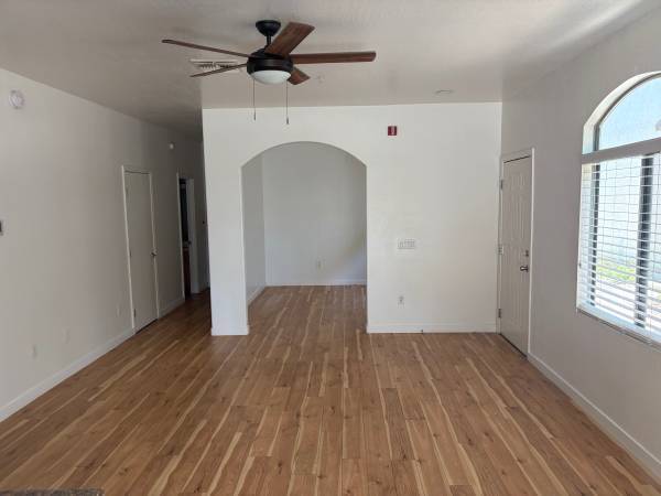 2150 E Bell Rd Unit 1108