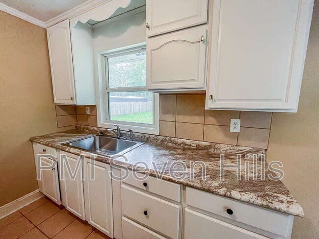 Photo - 3502 Lakewood Dr