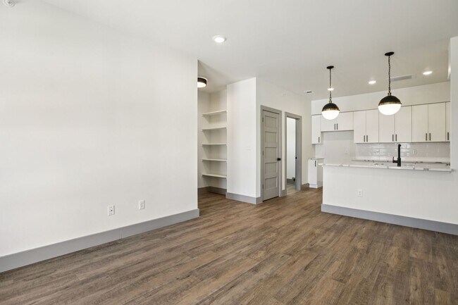 Photo - 2450 Wickersham Ln Unit 1917