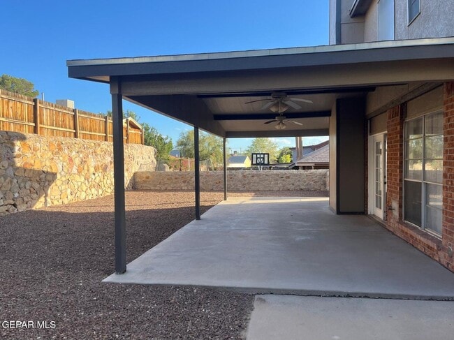 Photo - 1120 Shawnee Ln