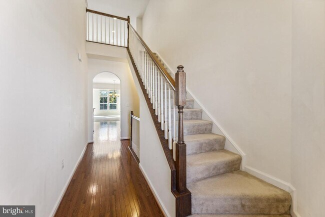 Photo - 41661 McMonagle Square