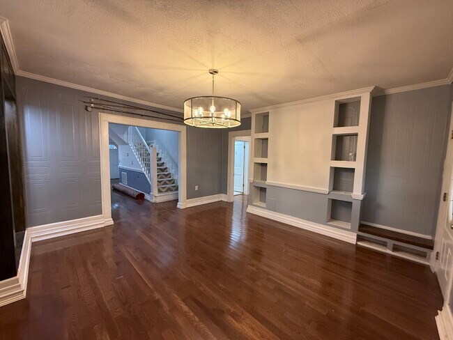 Photo - 321 E Stoddard St