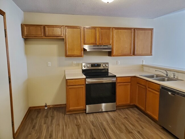 Photo - 7711 Cornelison St