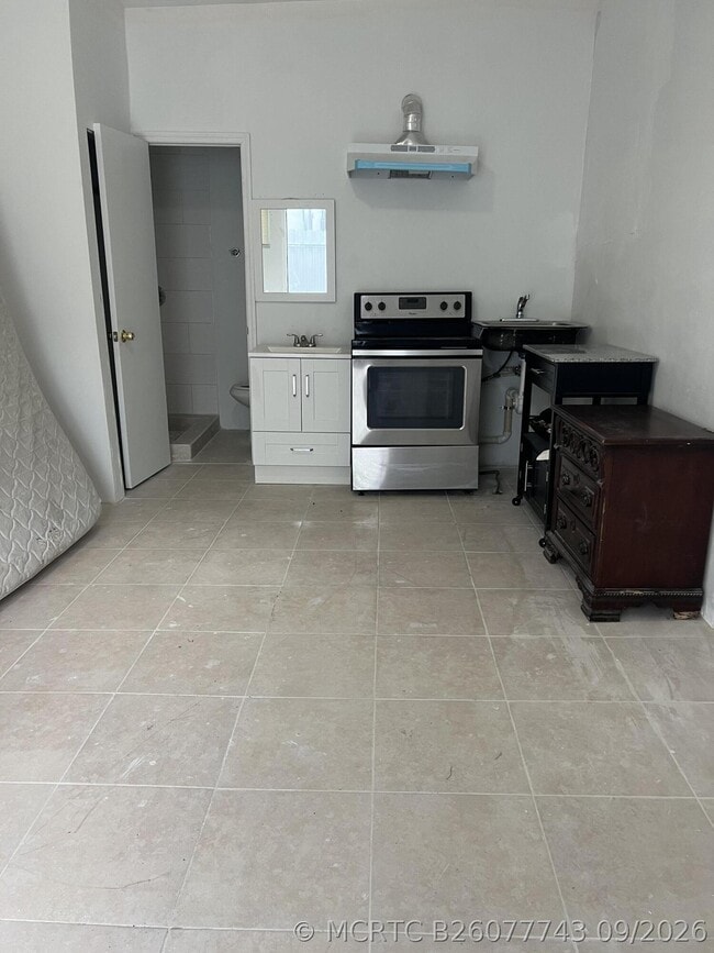 1125 NW 144th St