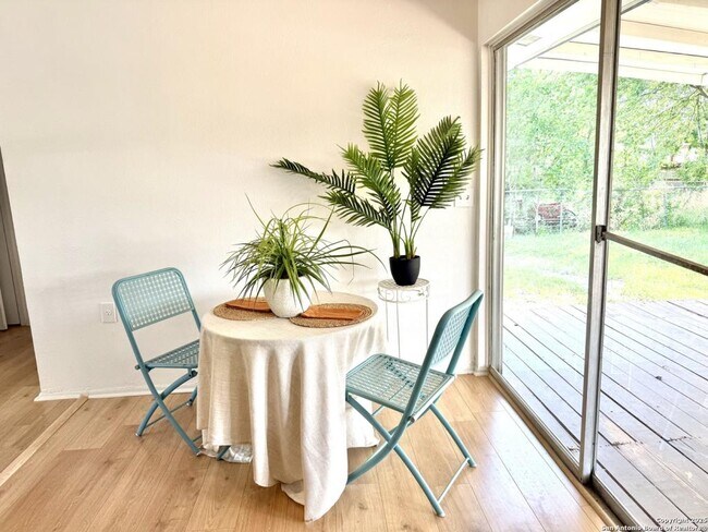 Photo - 4723 Castle Rose