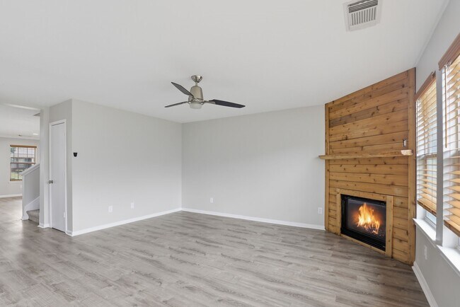 Photo - 5727 Landon Creek Ln